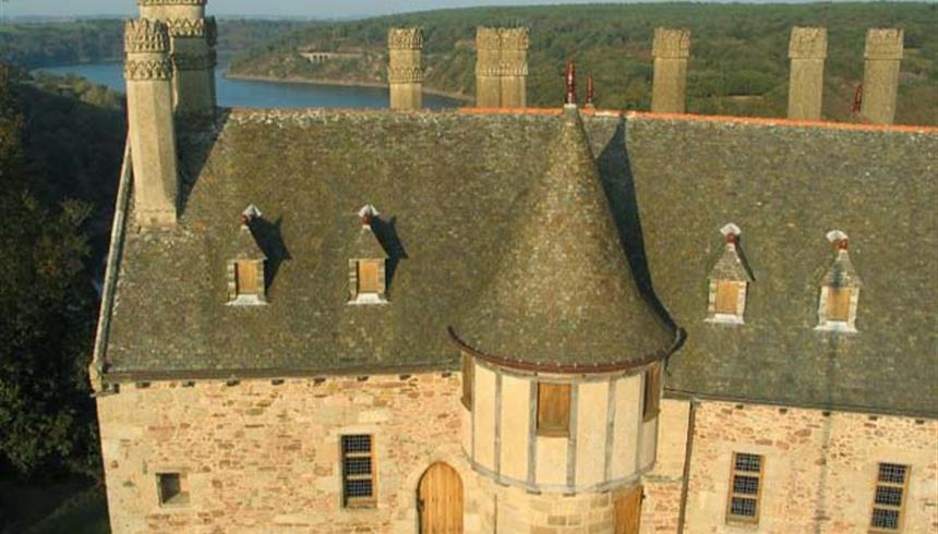 hotel le relais de launay - chateau de la ROCHE-JAGU