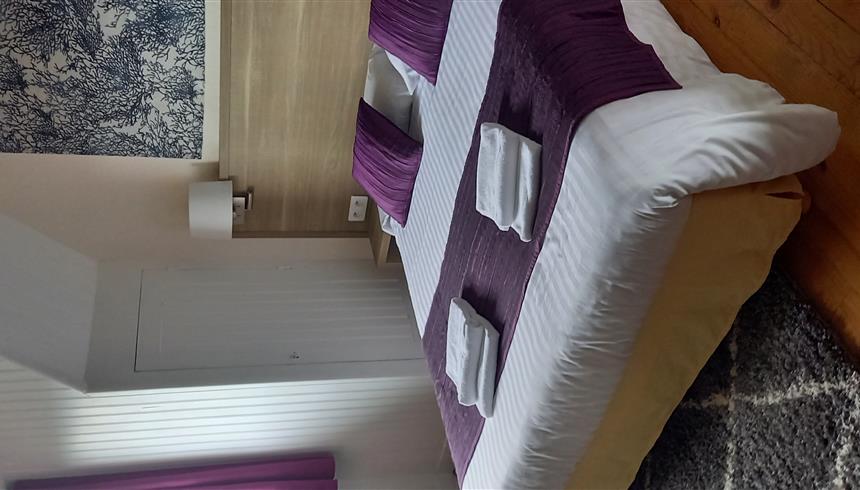 chambre n°8, vue latérale mer